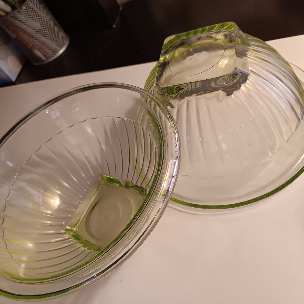 DEPRESSION GLASS BOWLS